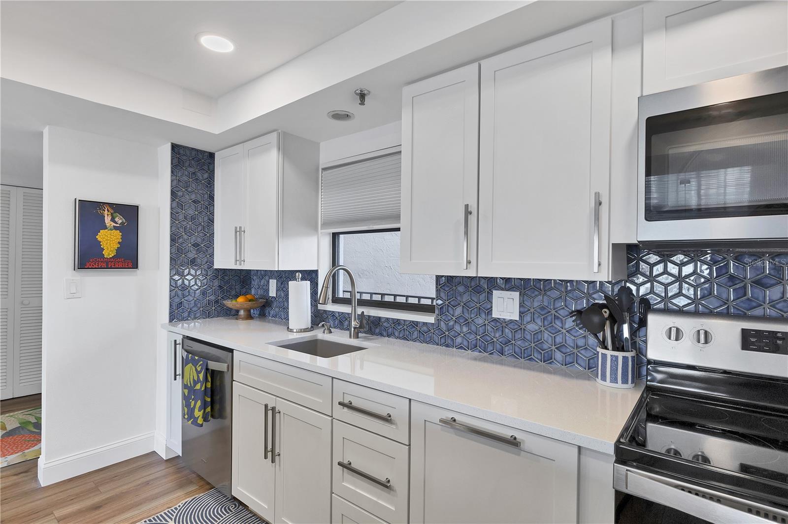 LIDO TOWERS - Residential Lease
