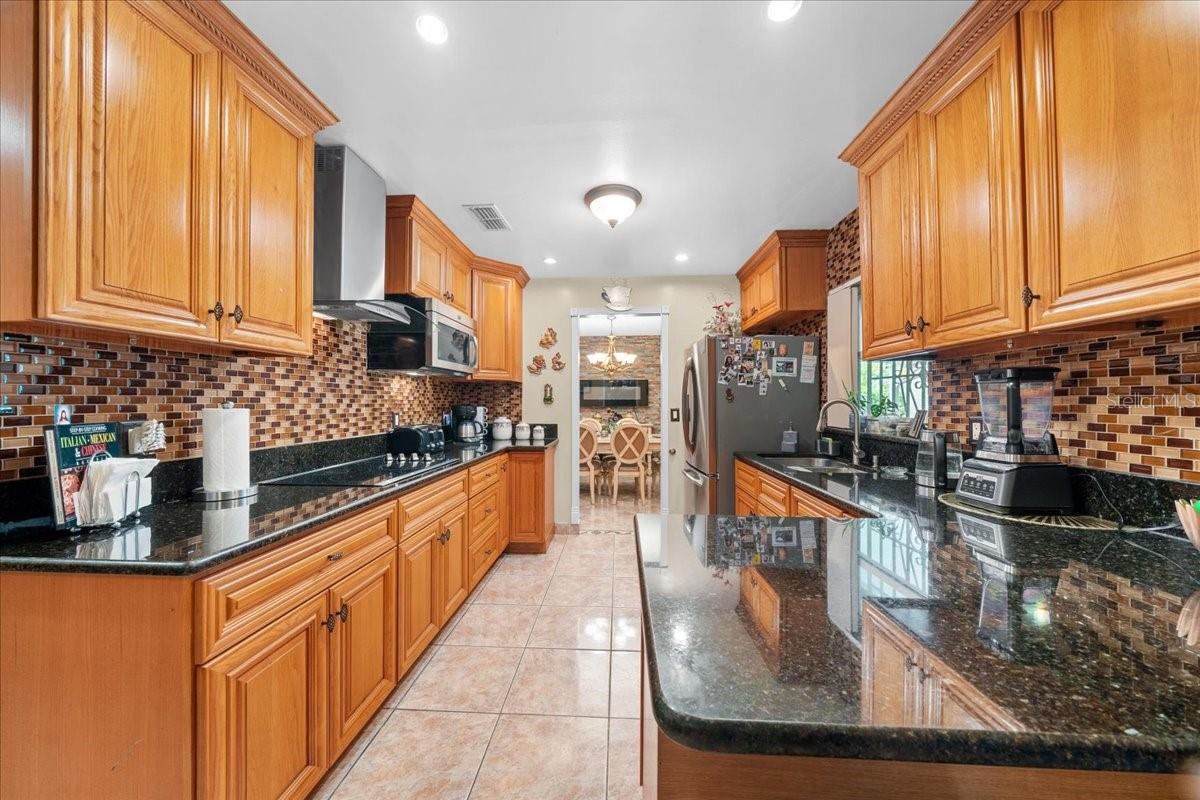 5628 NOKOMIS CIRCLE