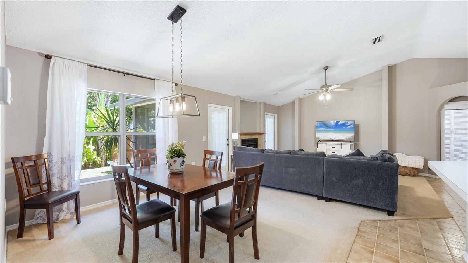COLONIAL OAKS - Residential
