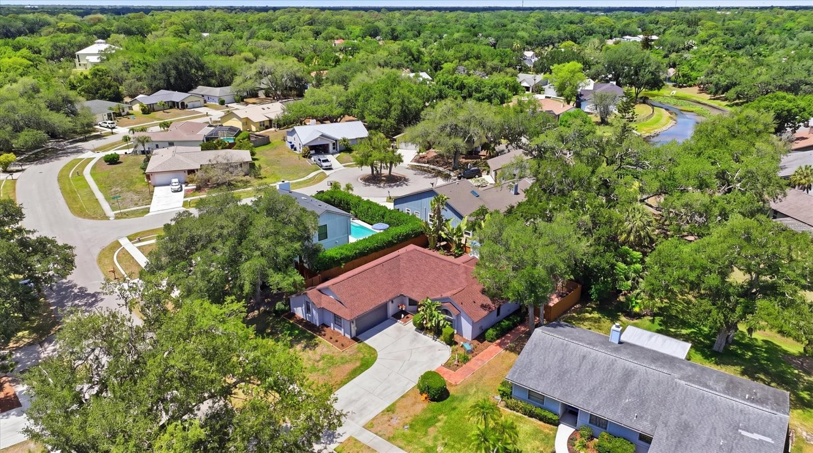 COLONIAL OAKS - Residential