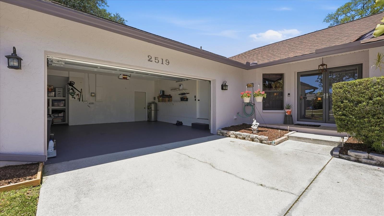 COLONIAL OAKS - Residential