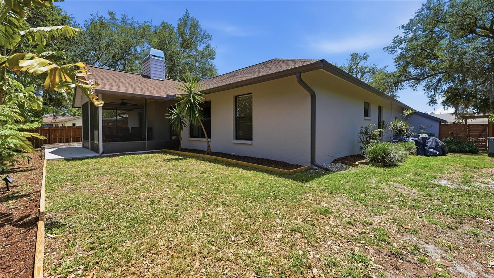 COLONIAL OAKS - Residential
