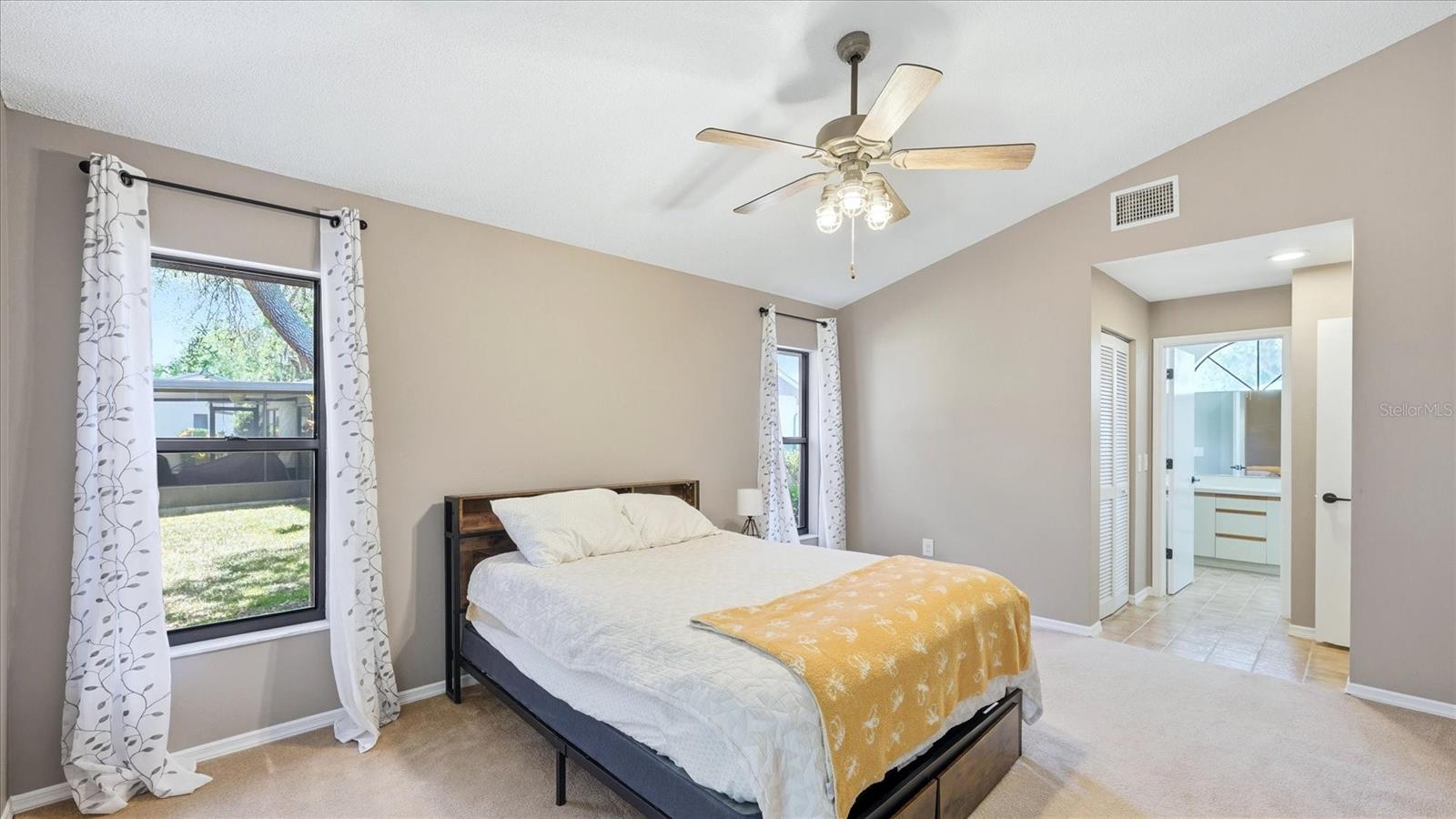 COLONIAL OAKS - Residential