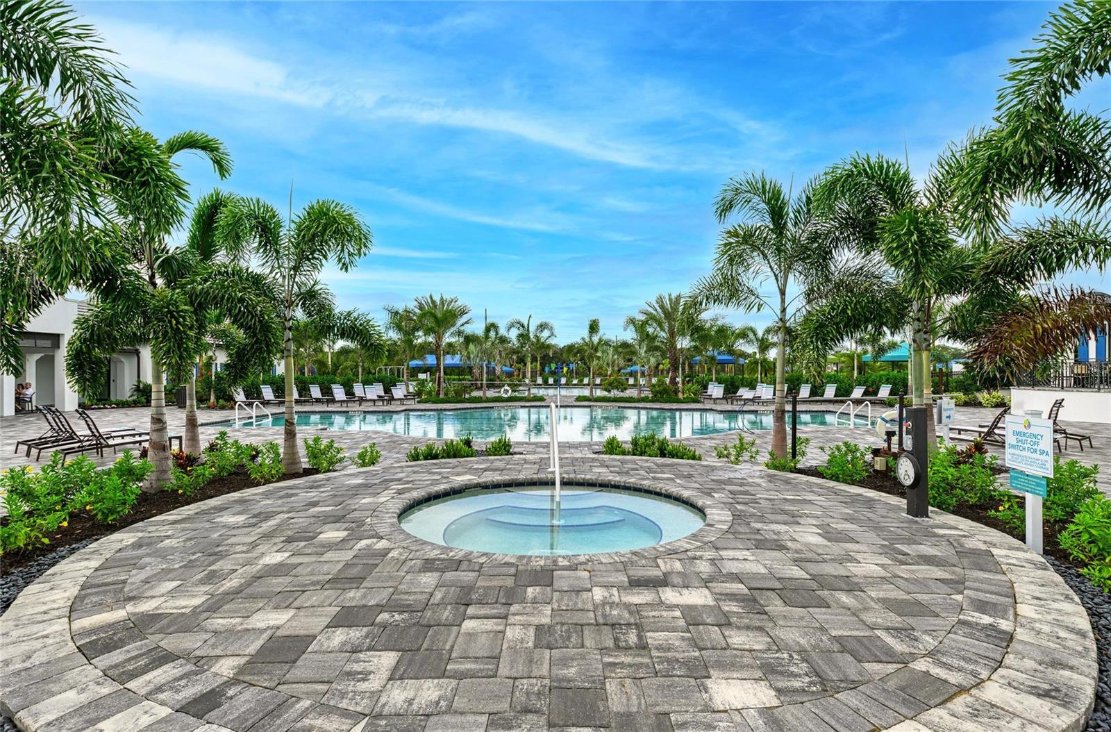 WINDWARD/LAKEWOOD RANCH PH 1 - Residential