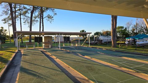 A home in WINTER HAVEN