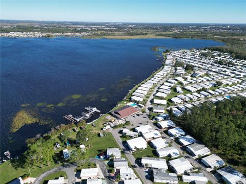 A home in WINTER HAVEN