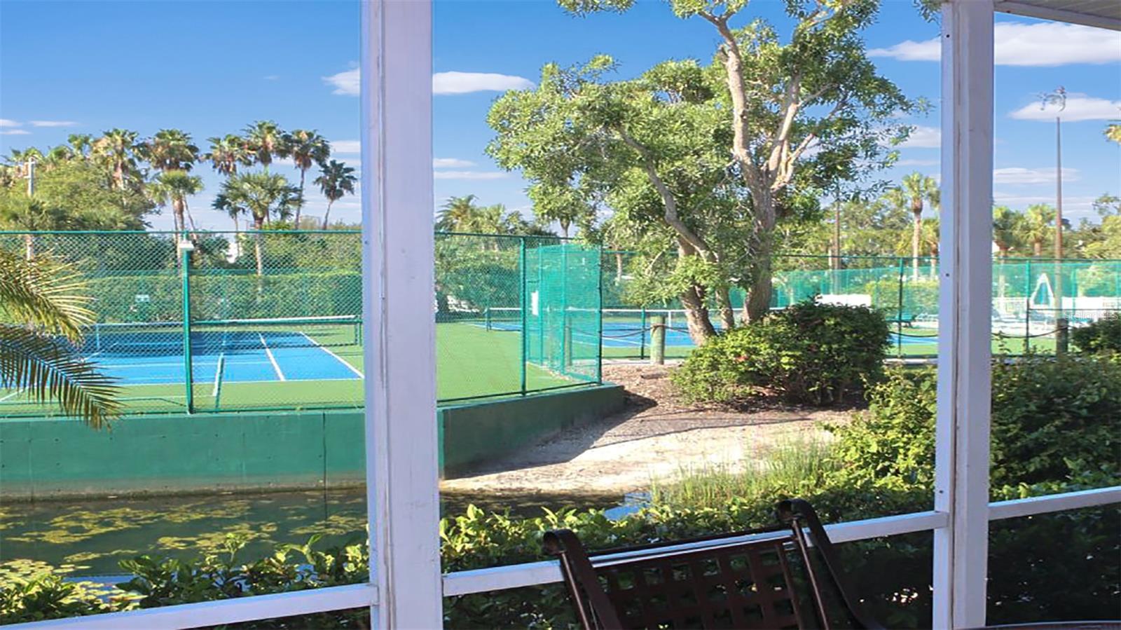 GULF & BAY CLUB BAYSIDE - Residential Lease