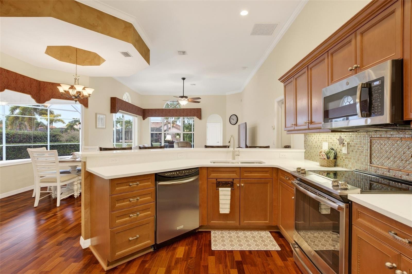 VENETIA PH 4 - Residential