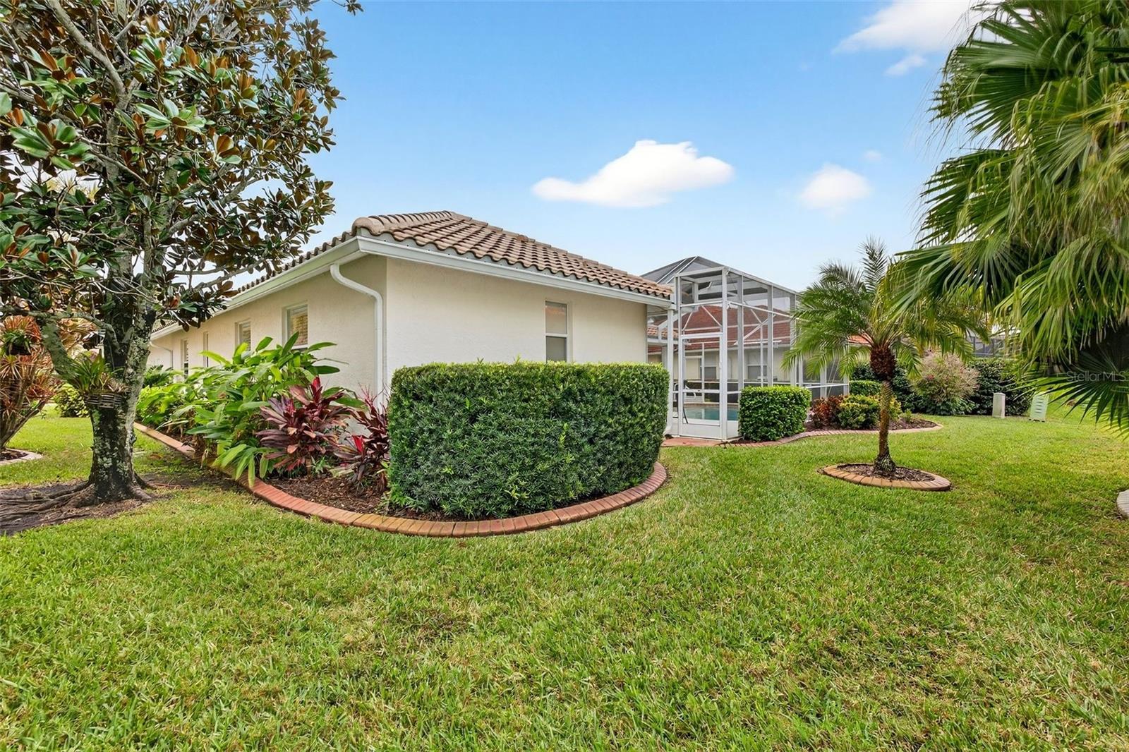 VENETIA PH 4 - Residential