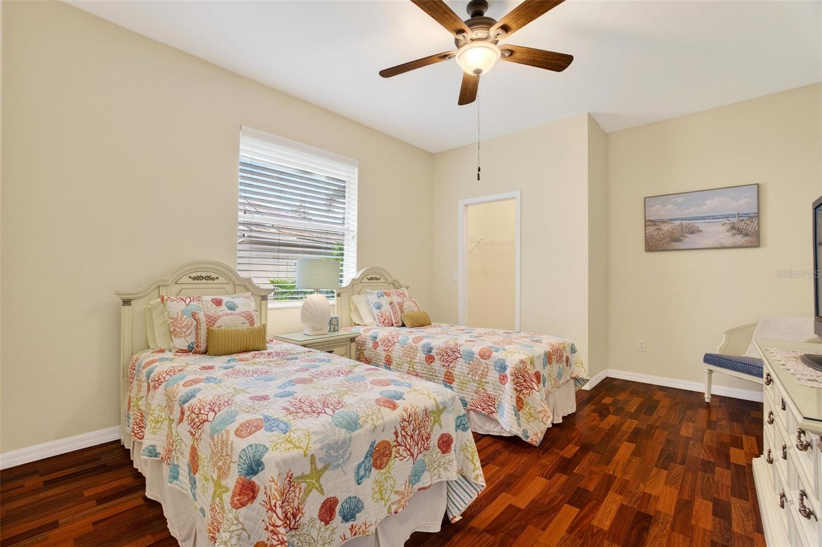 VENETIA PH 4 - Residential