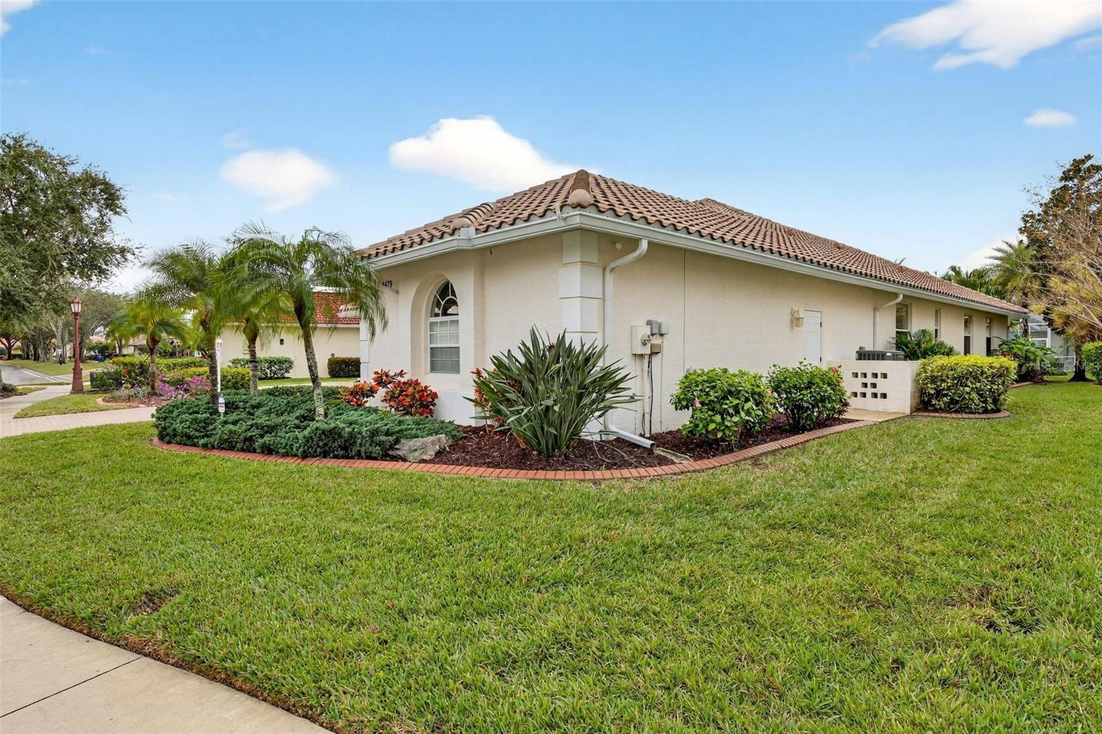 VENETIA PH 4 - Residential