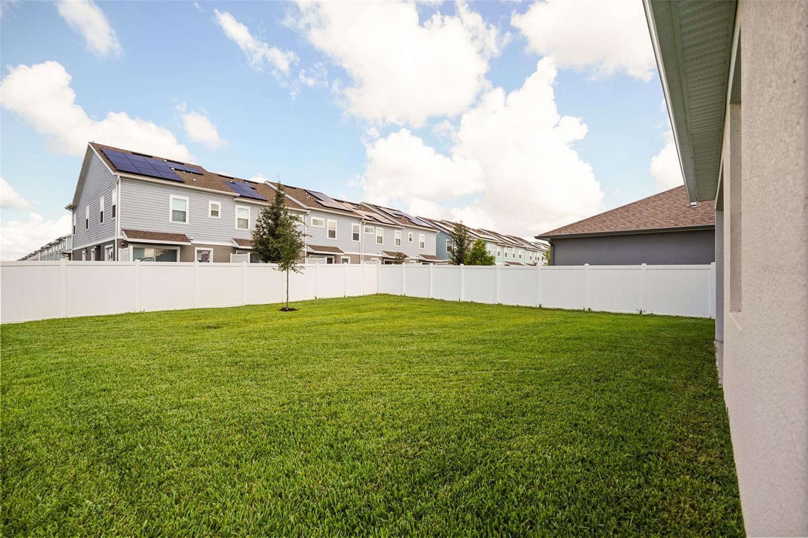 PRAIRIE OAKS - Residential