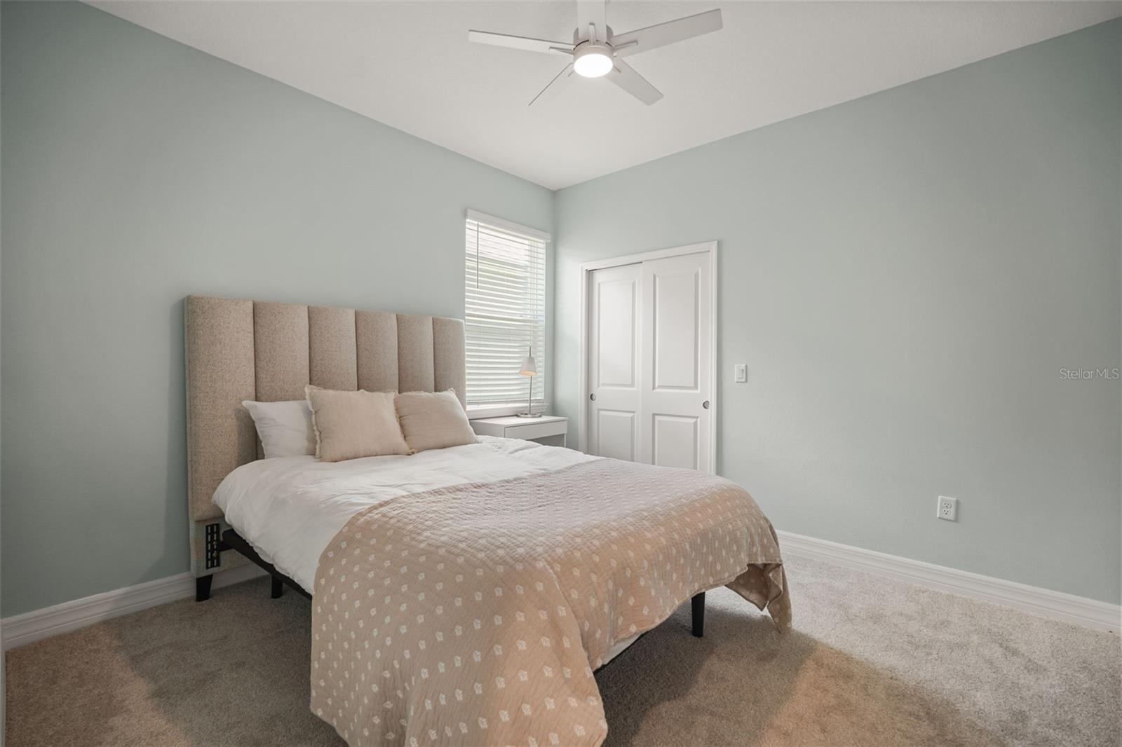 PRAIRIE OAKS - Residential