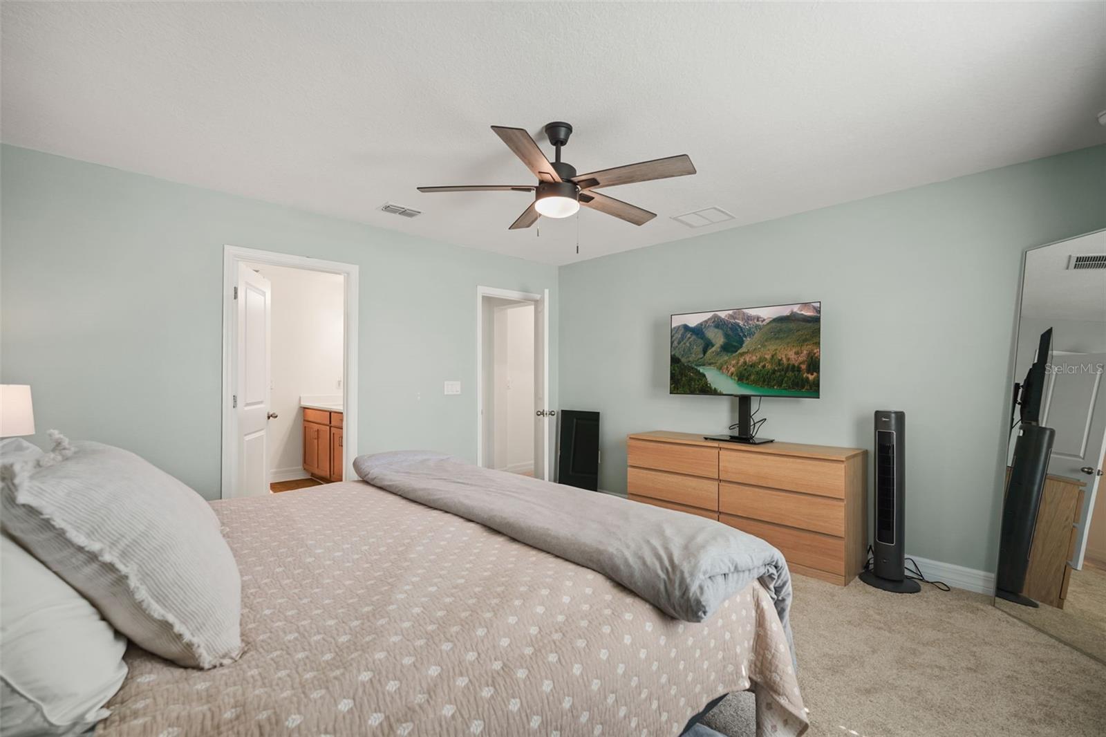 PRAIRIE OAKS - Residential