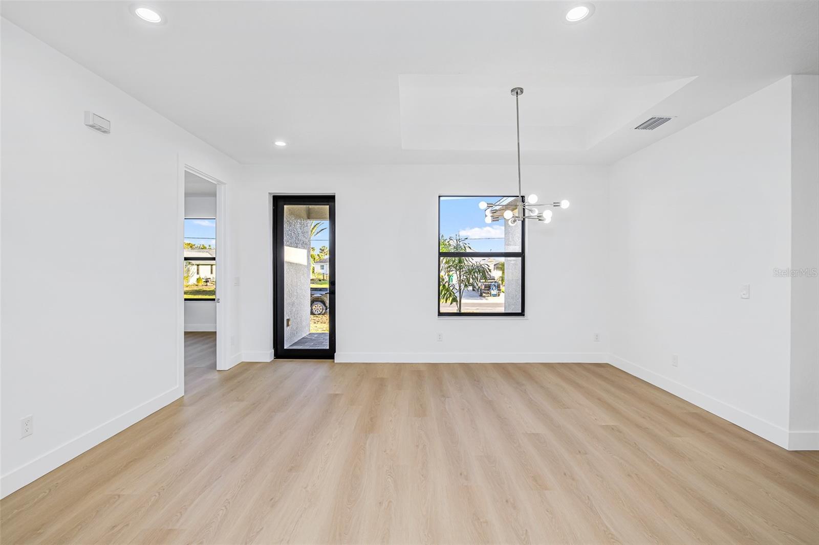 ROTONDA WEST PEBBLE BEACH - Residential