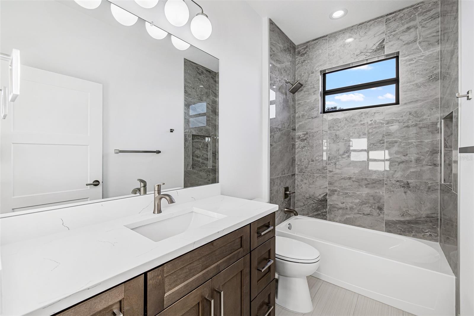 ROTONDA WEST PEBBLE BEACH - Residential