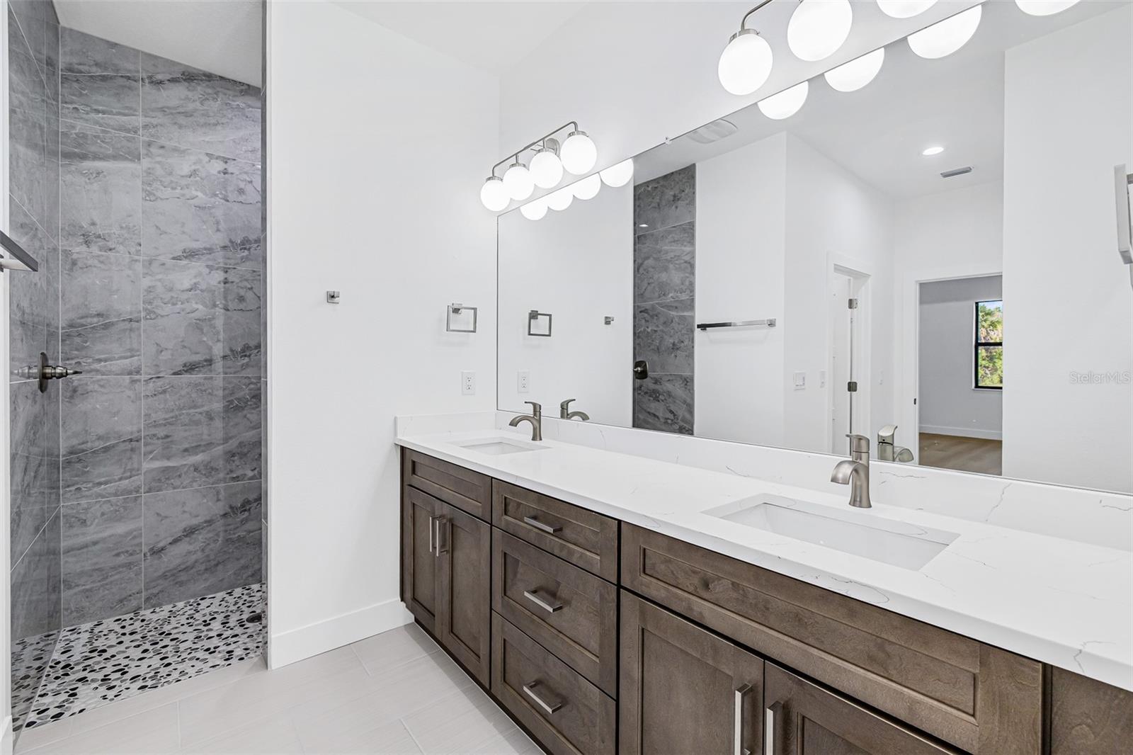 ROTONDA WEST PEBBLE BEACH - Residential