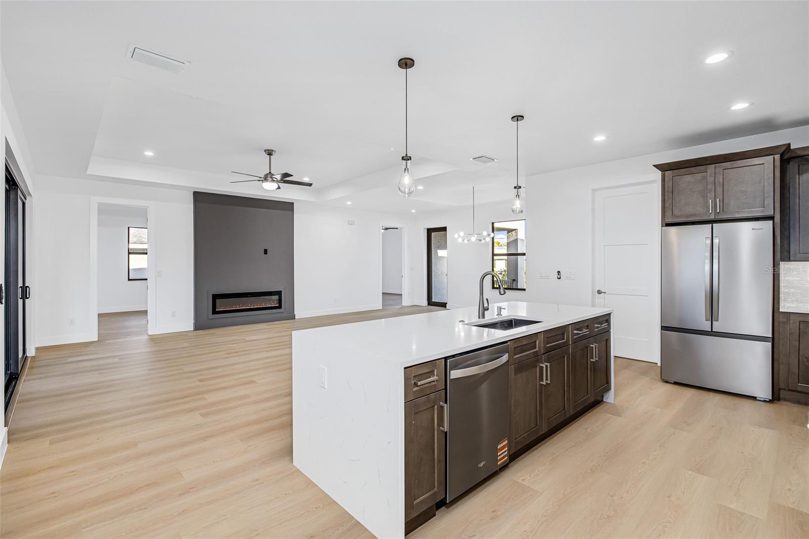 ROTONDA WEST PEBBLE BEACH - Residential