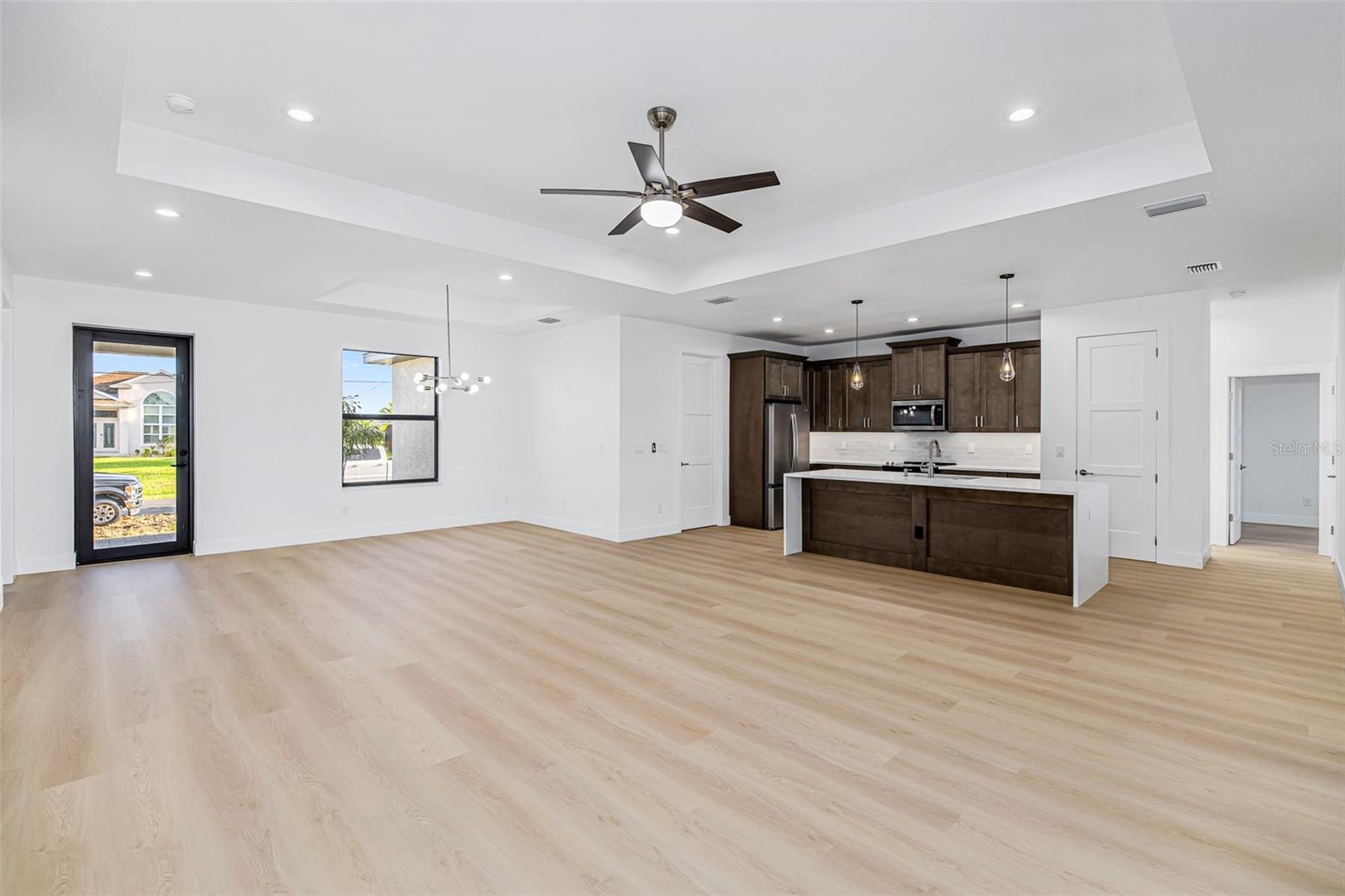 ROTONDA WEST PEBBLE BEACH - Residential