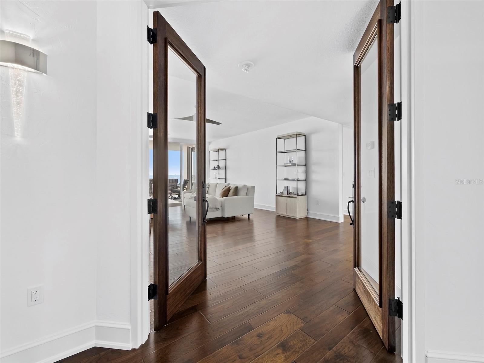 3060 GRAND BAY BOULEVARD 124, LONGBOAT KEY, FL, 34228 2 3060 GRAND BAY BOULEVARD 124