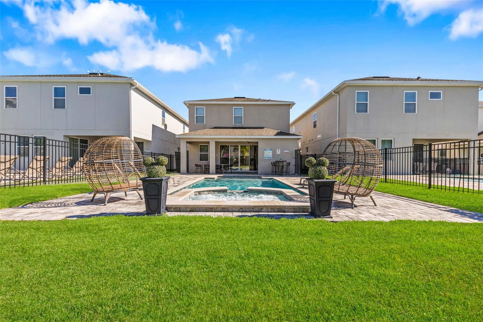 REUNION WEST PH 4 - Residential Lease