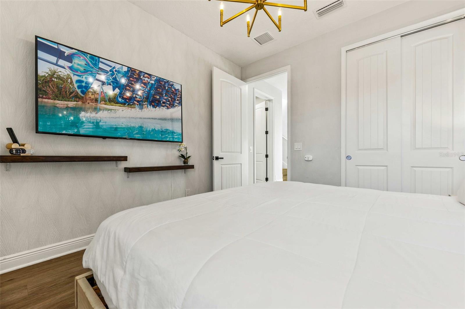 REUNION WEST PH 4 - Residential Lease