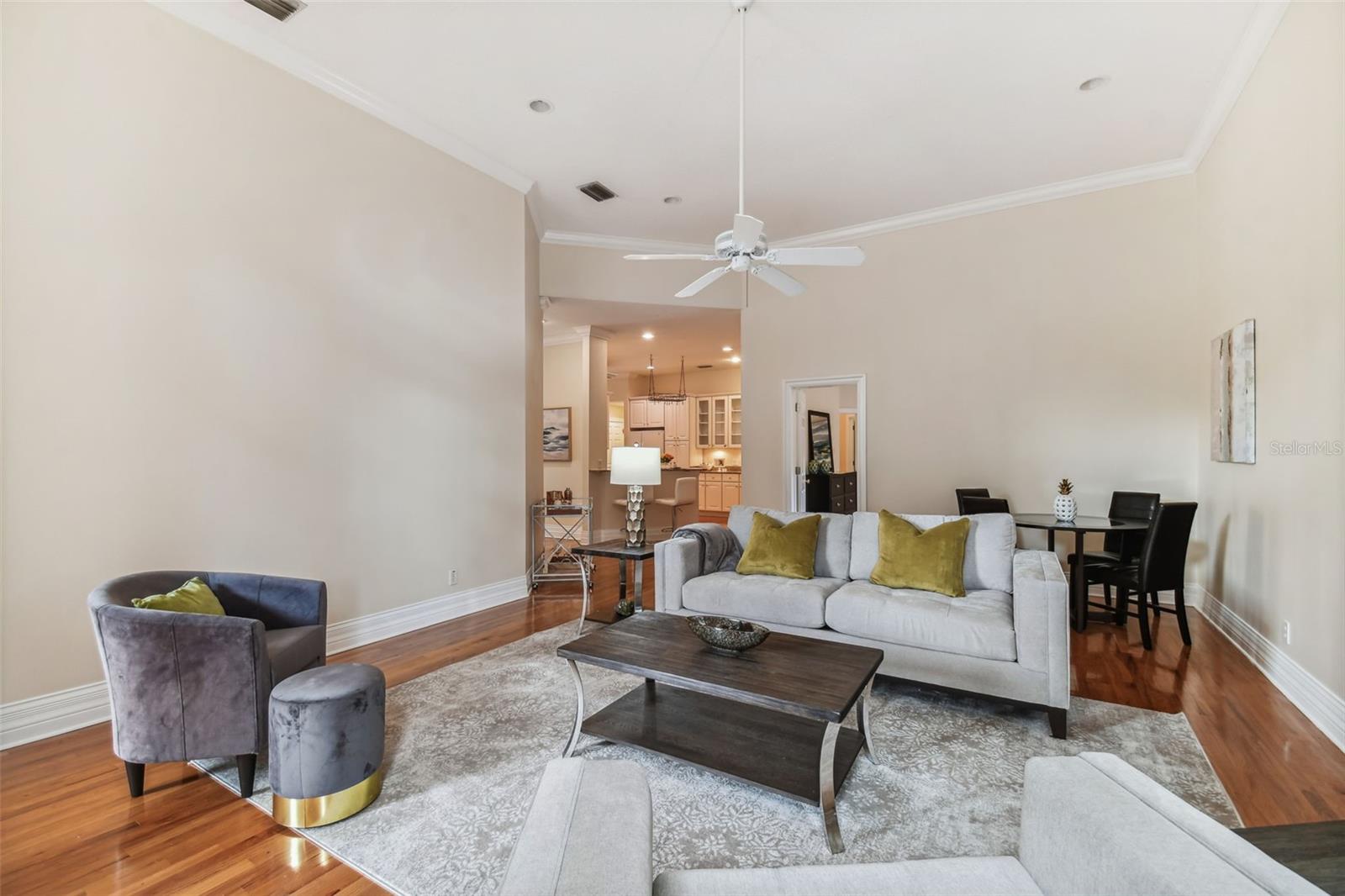 Photo 4 of 67 of 2504 W TENNESSEE AVENUE A townhome