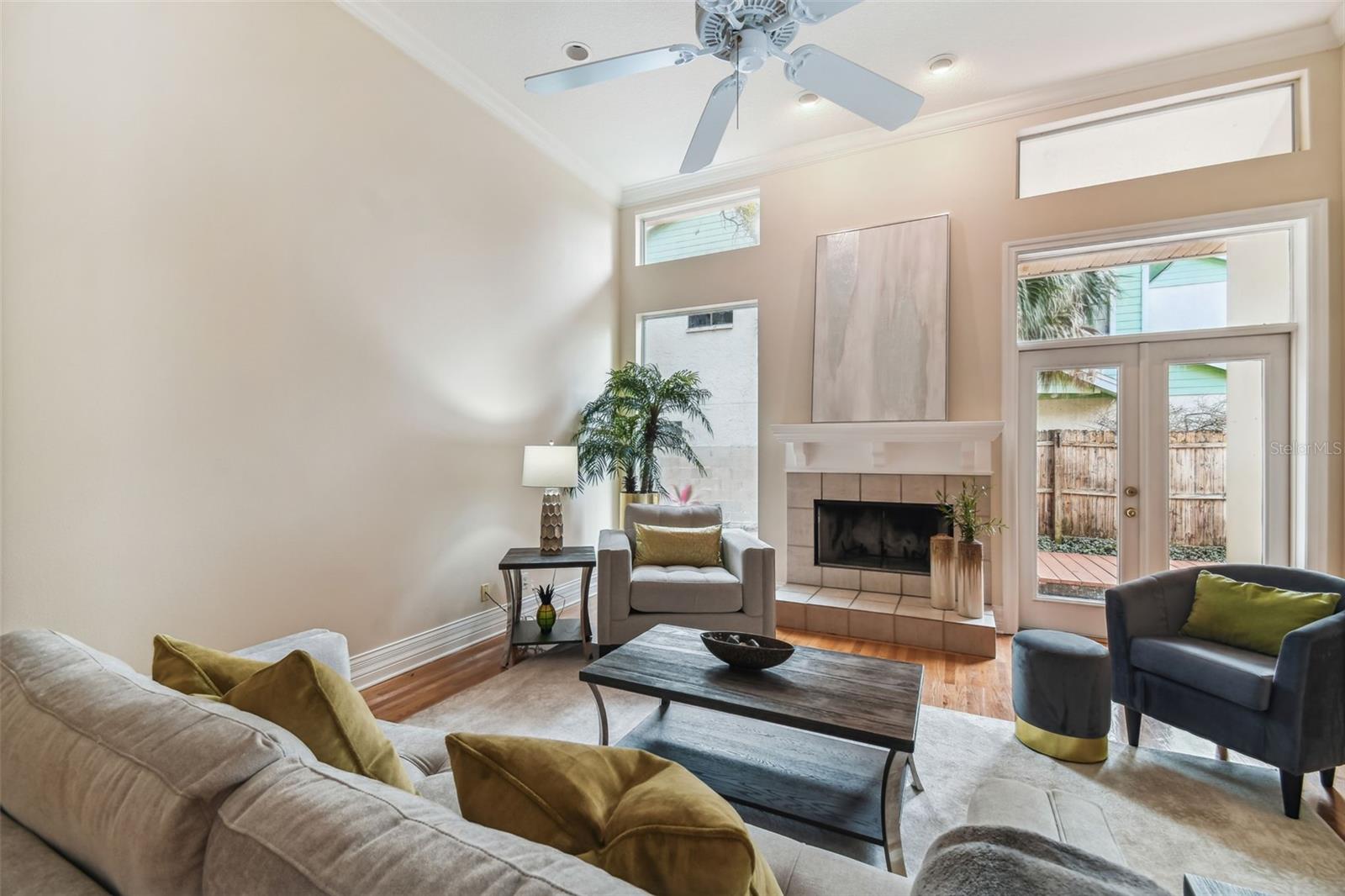 Photo 5 of 67 of 2504 W TENNESSEE AVENUE A townhome