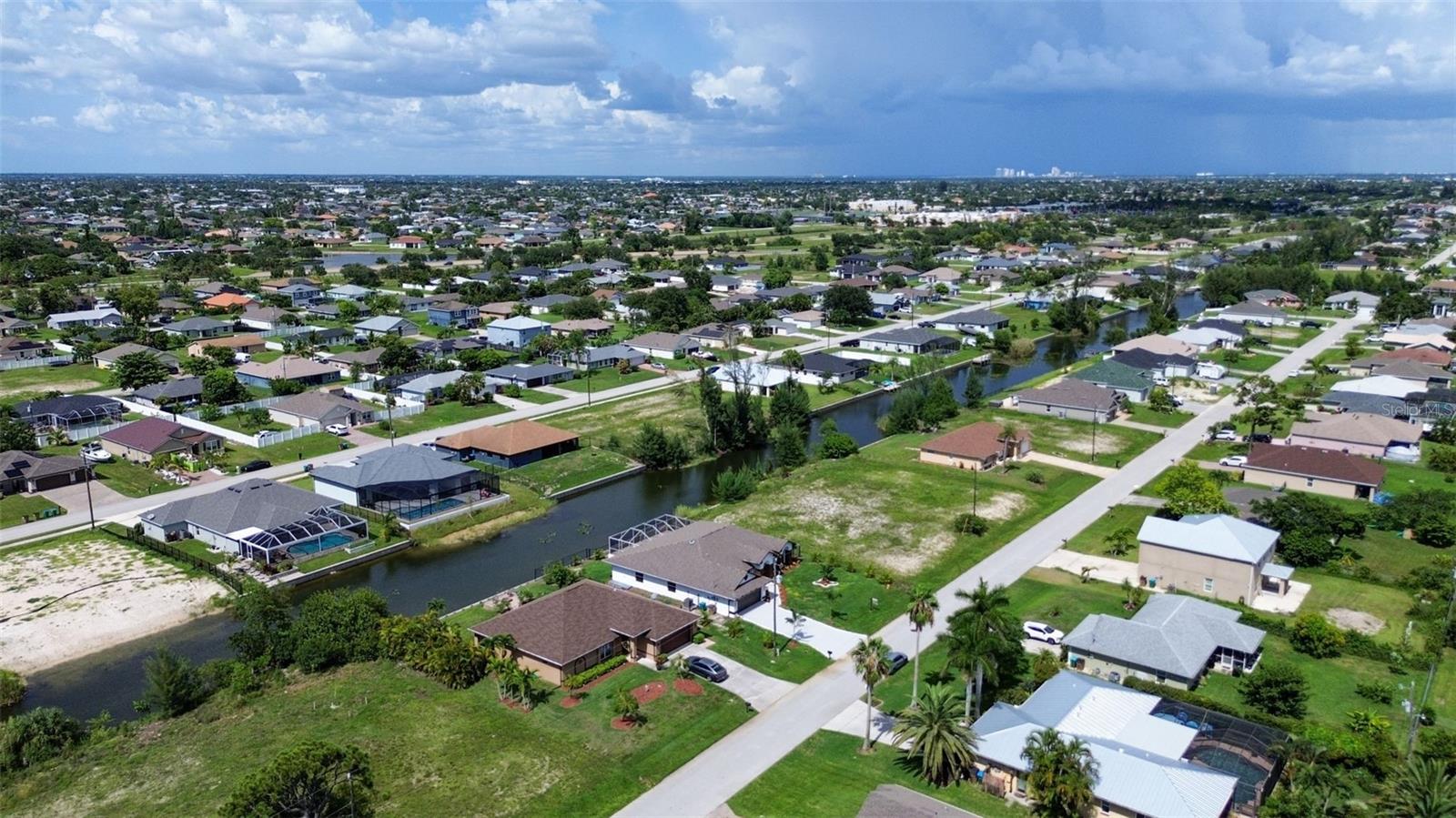 CAPE CORAL - Residential