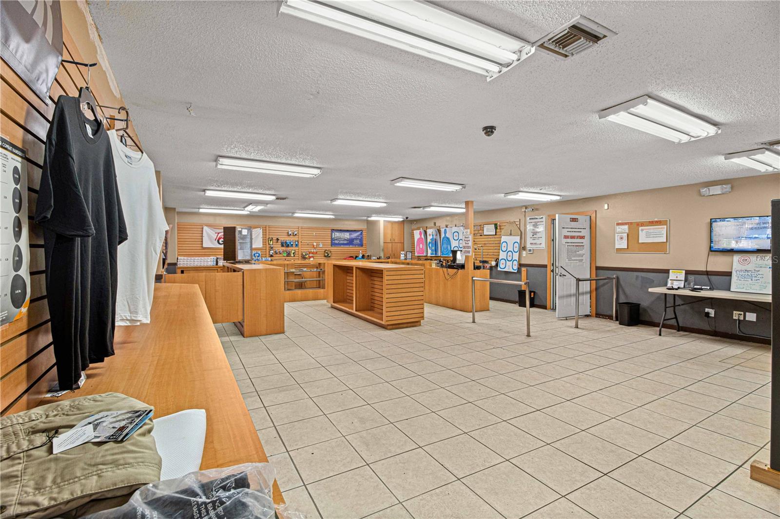 ANTHONY INDUST PARK - Commercial Sale