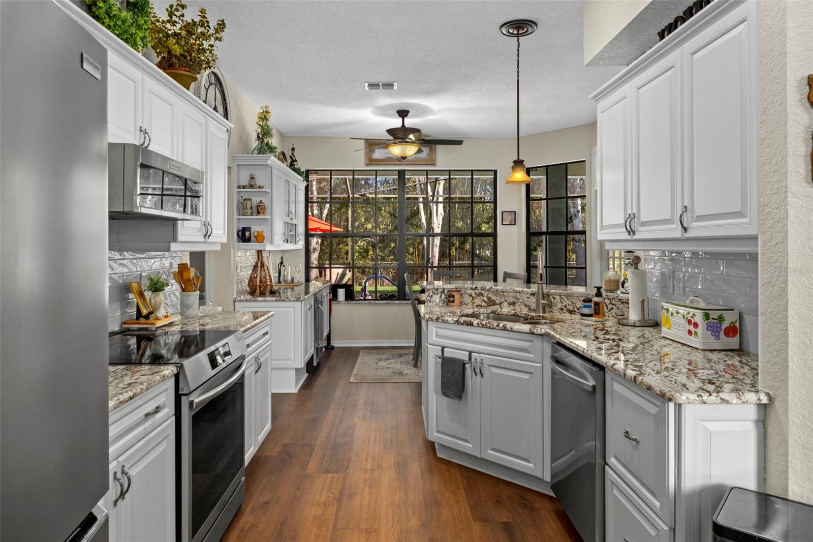 SPRING HILL - Residential