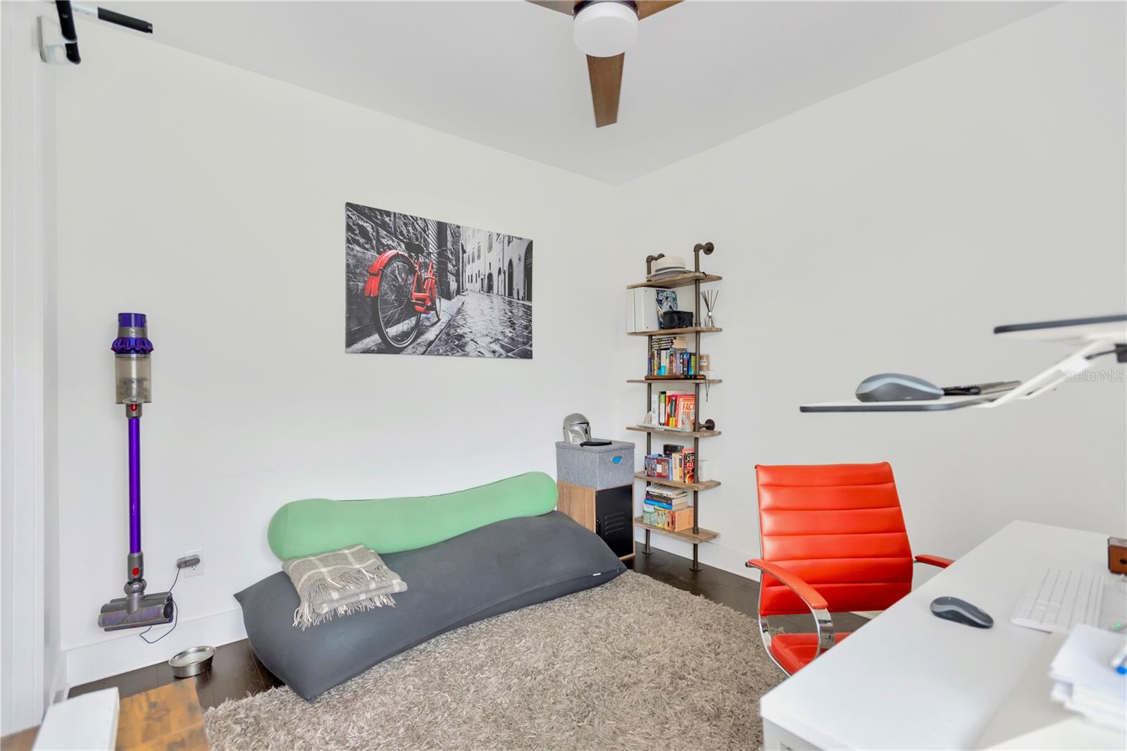 TROPICAL TERRACE - Residential