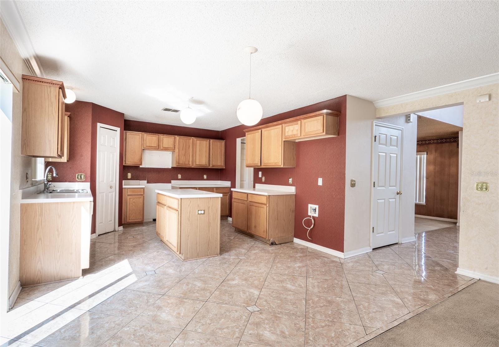 LAKE JESSAMINE ESTATES - Residential