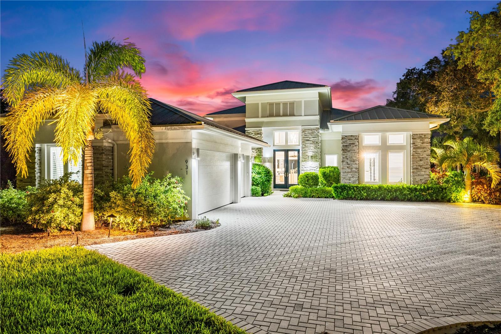 931 BAYSHORE ROAD