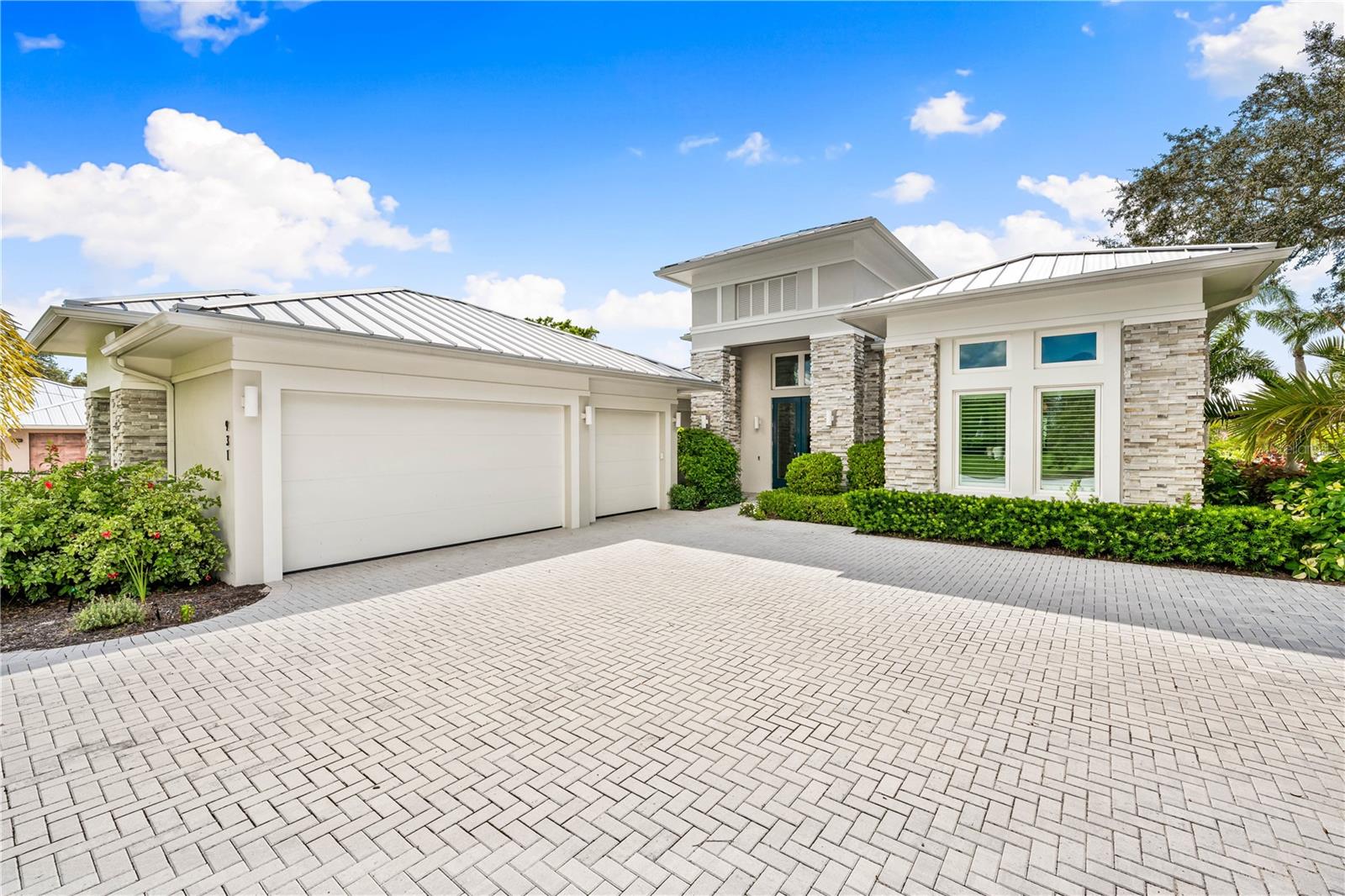 931 BAYSHORE ROAD