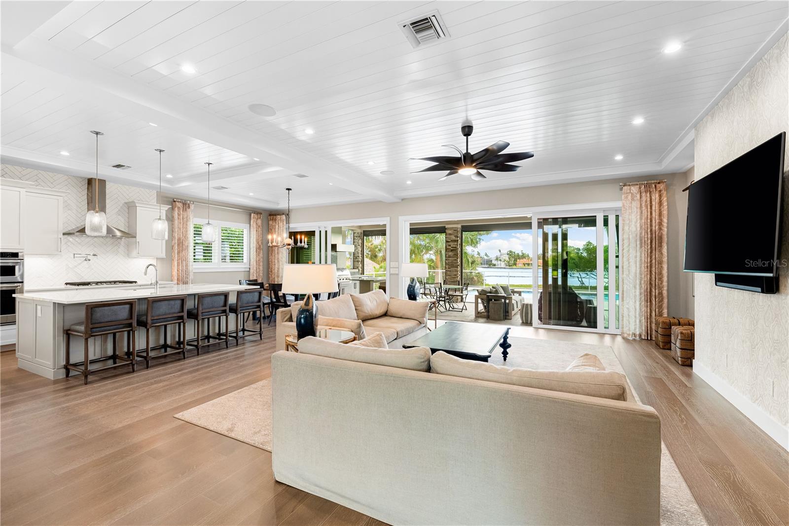 0000 - NOT PART OF A SUBDIVISION - Residential