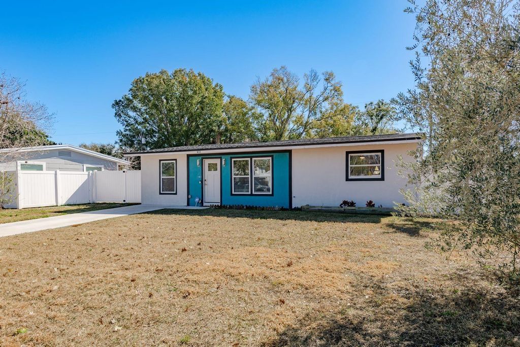 Photo of 4430 W Trilby Avenue, Tampa, FL 33616 (MLS # TB8472872)