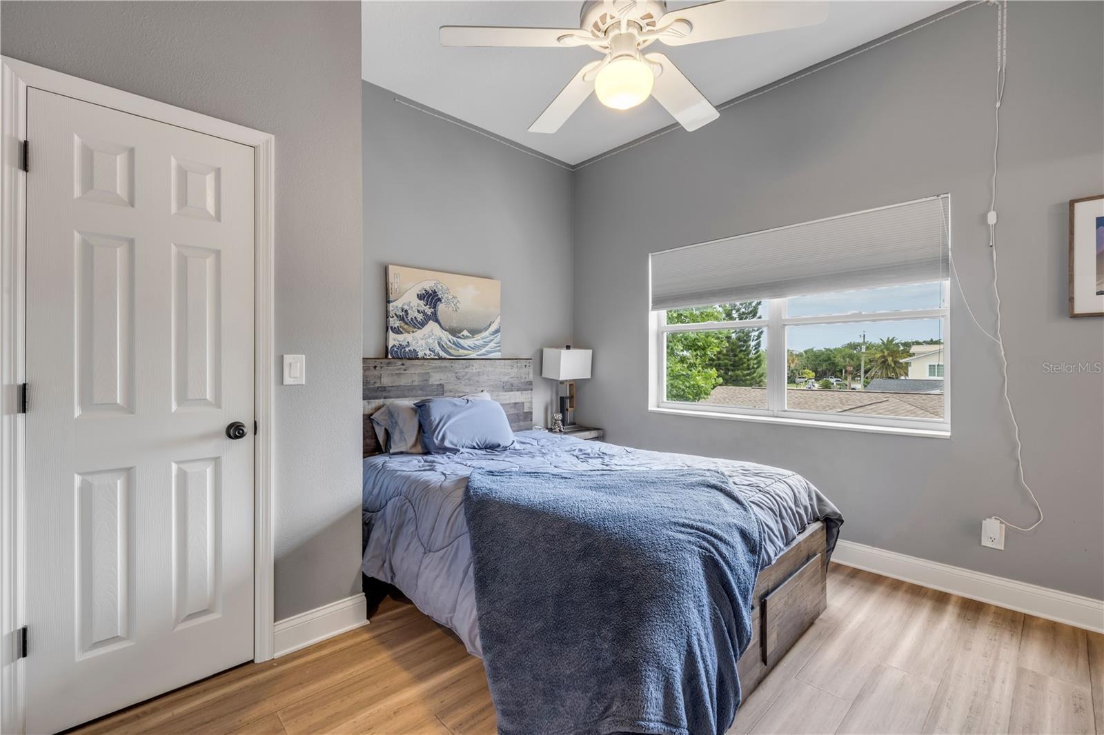 INLET SHORES - Residential