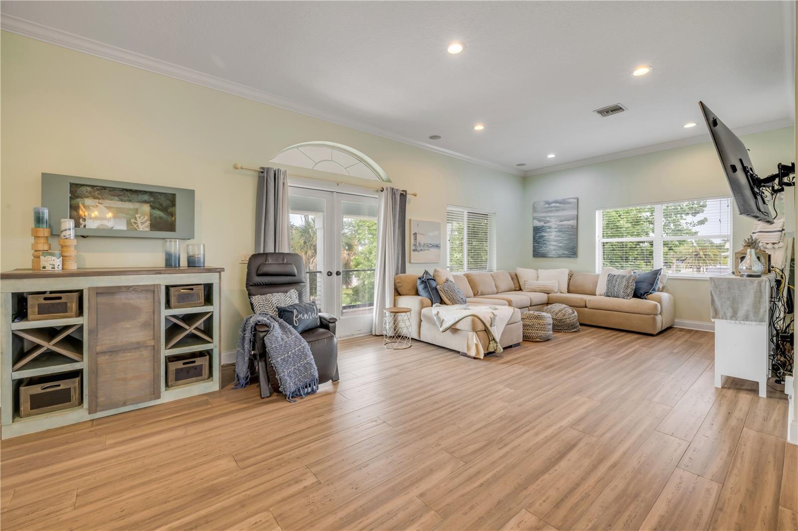 INLET SHORES - Residential