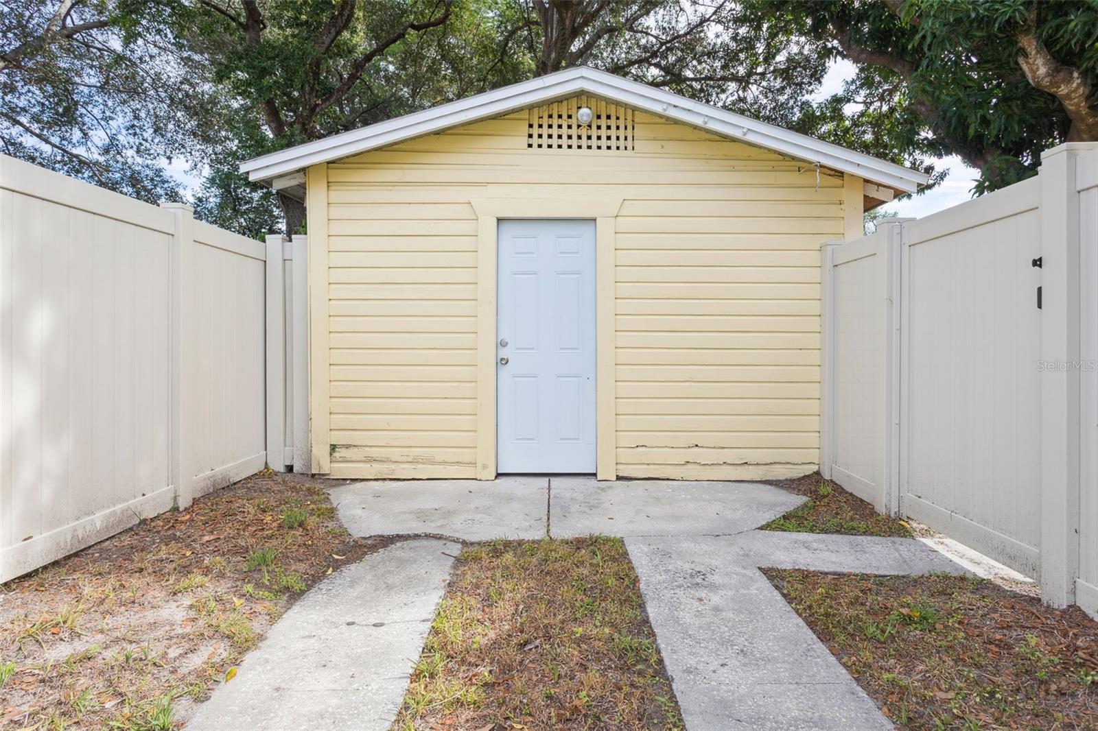 PEELERS SUB - Residential Lease