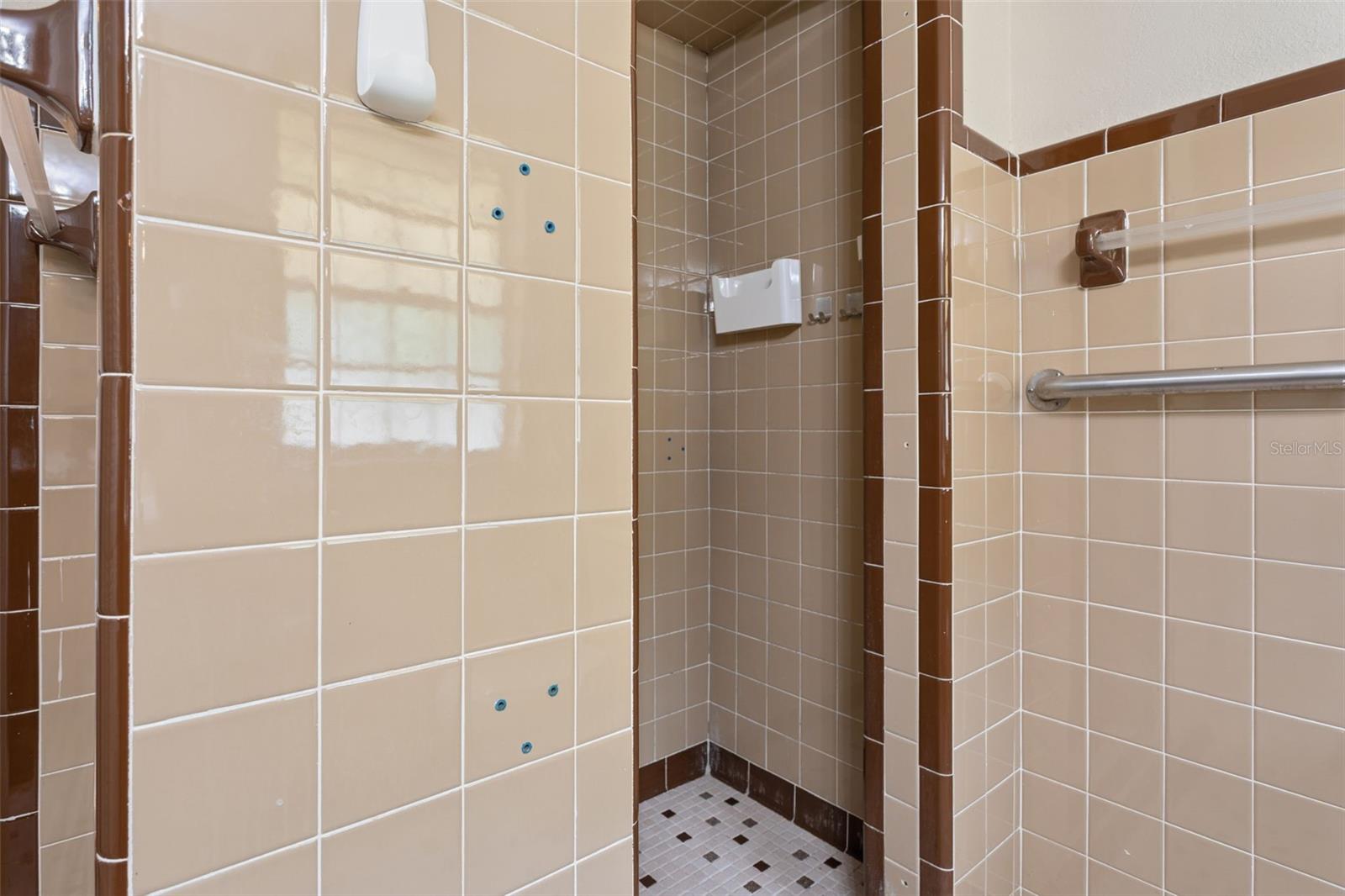 PEELERS SUB - Residential Lease