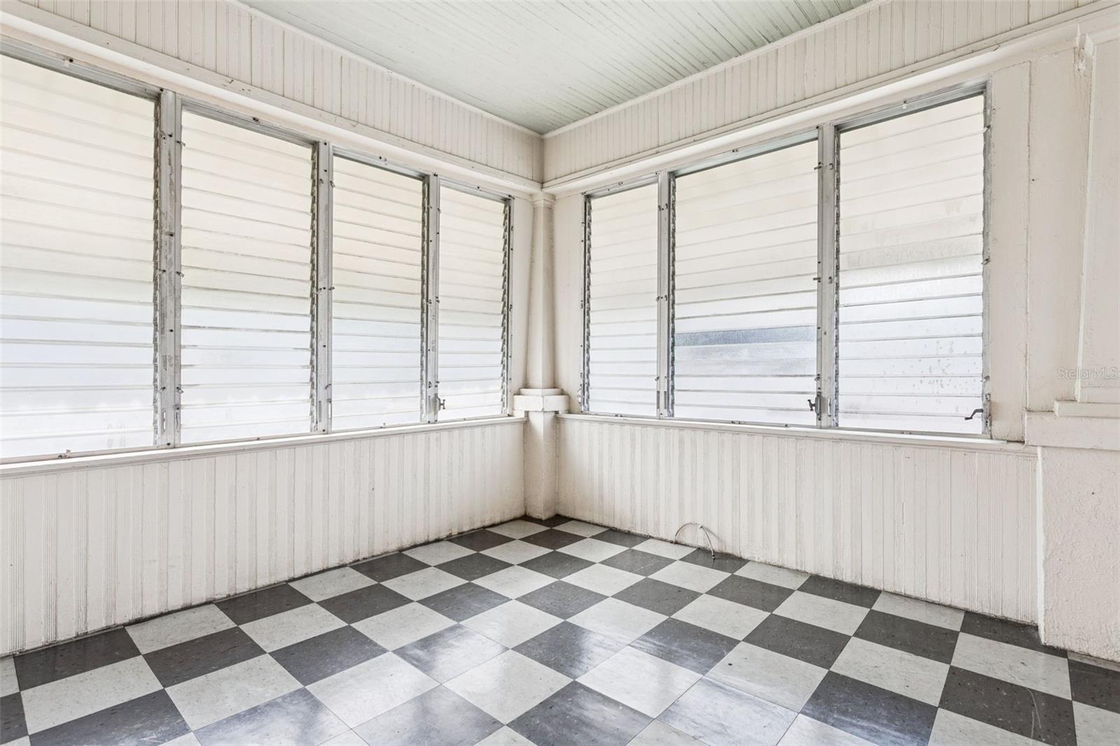 PEELERS SUB - Residential Lease