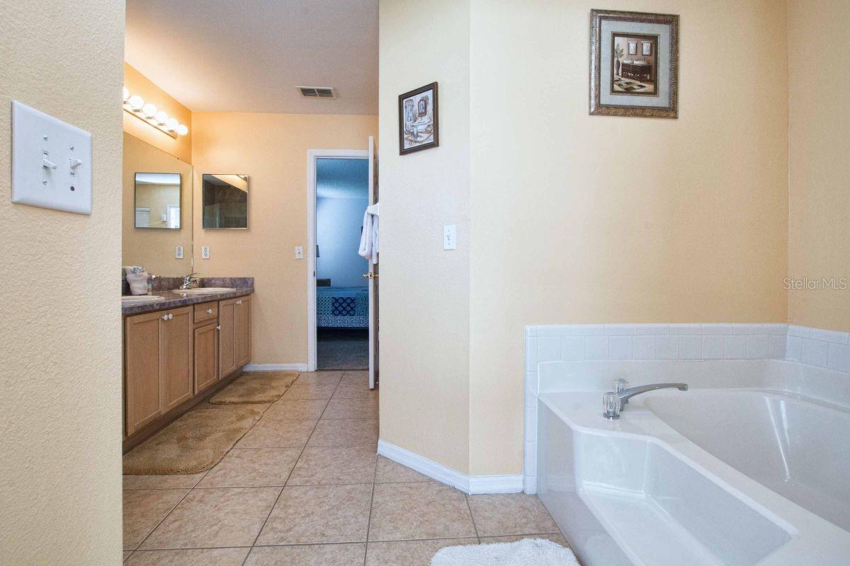 INDIAN RIDGE VILLAS PH 2 - Residential