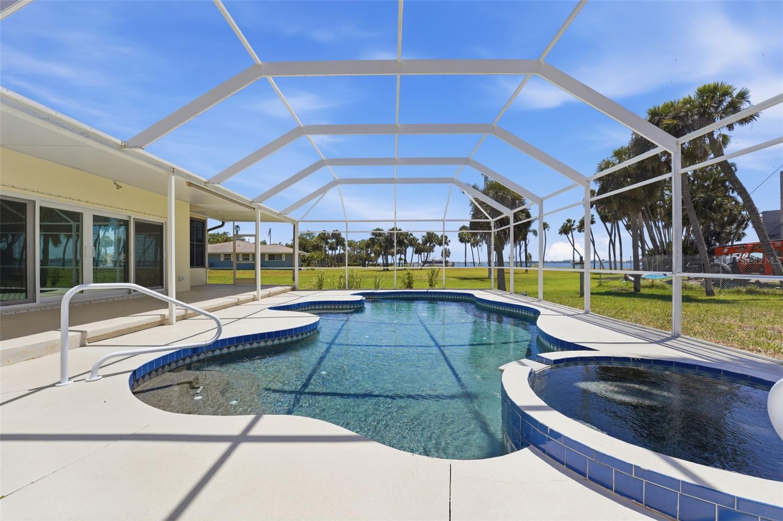 PALM GROVE IN ENGLEWOOD - Residential