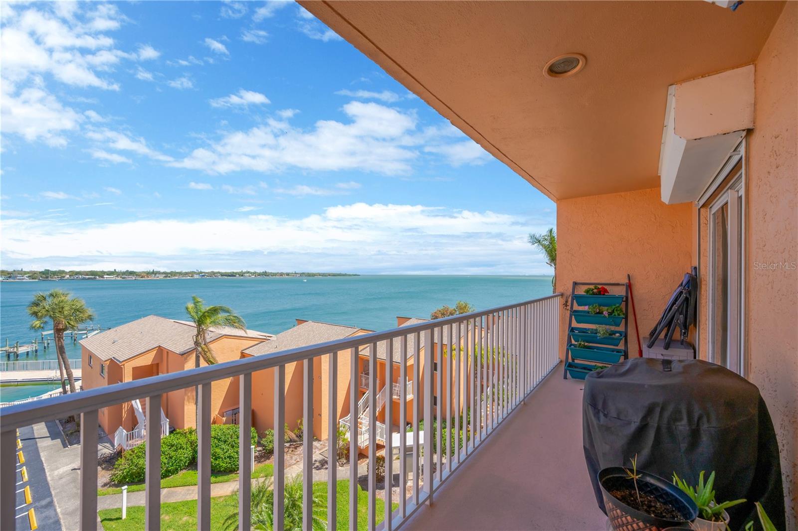 7432 SUNSHINE SKYWAY LANE S 502