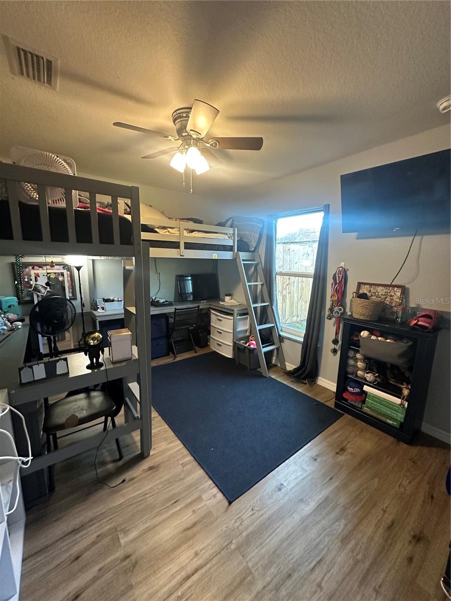 SILVER SPGS SHORES UN 12 - Residential