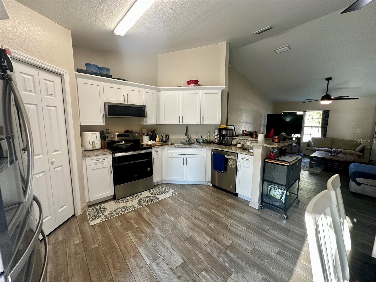 SILVER SPGS SHORES UN 12 - Residential