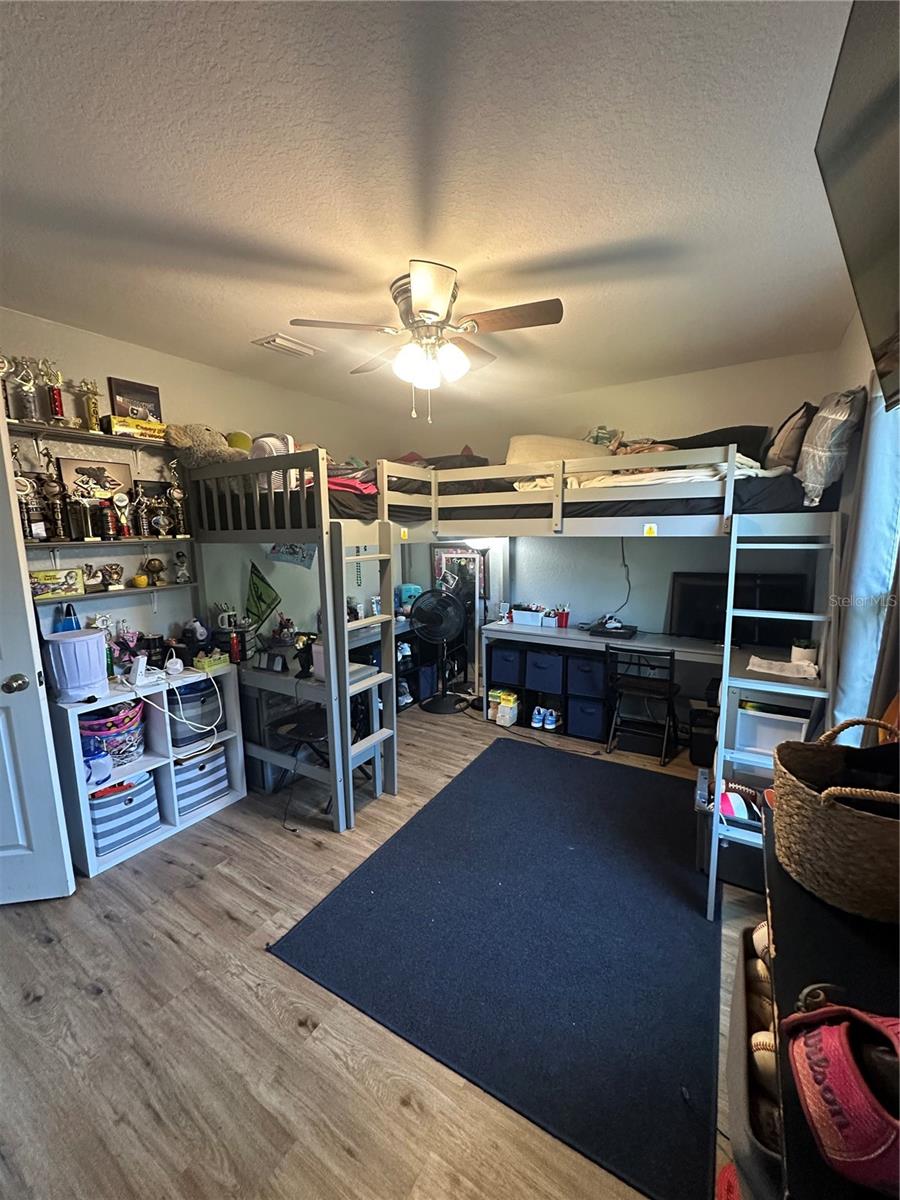 SILVER SPGS SHORES UN 12 - Residential