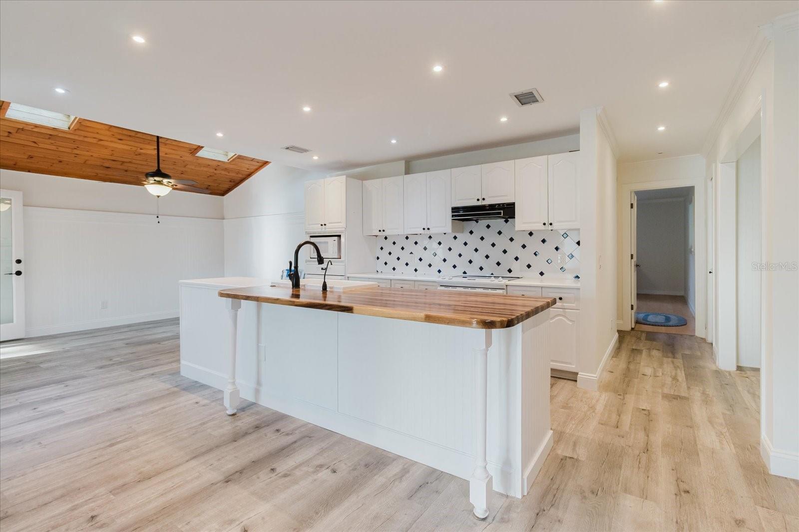 UNPLATTED - Residential