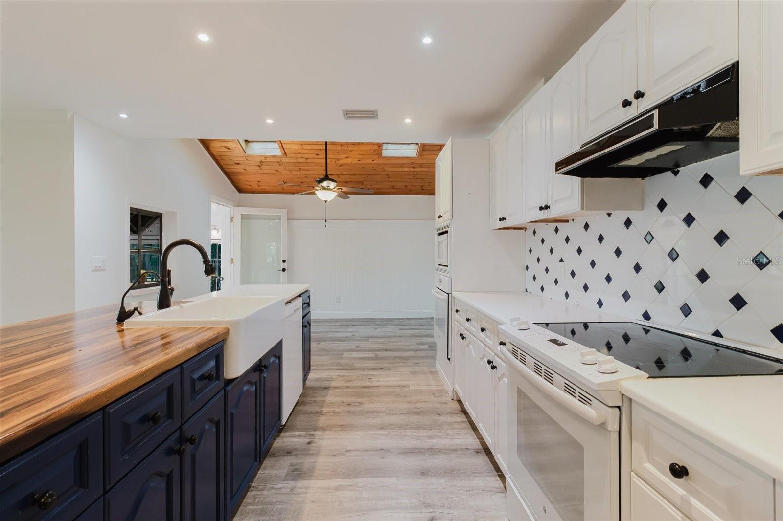 UNPLATTED - Residential